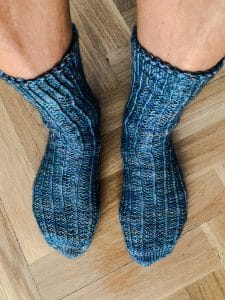 calcetines de crochet para principiantes, tejer calcetines dos agujas principiantes, calcetines a crochet para adultos, como hacer calcetines de ganchillo para adultos, como hacer calcetines de navidad, calcetines de lana hechos a mano, tejer calcetines el talon perfecto, como hacer calcetines a ganchillo, como tejer calcetines con agujas circulares